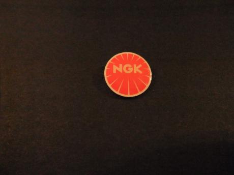 NGK ( Nihon Gaishi kabushikigaisha) Japanse fabrikant van bougies en aanverwante producten voor verbrandingsmotoren , evenals keramiek , logo